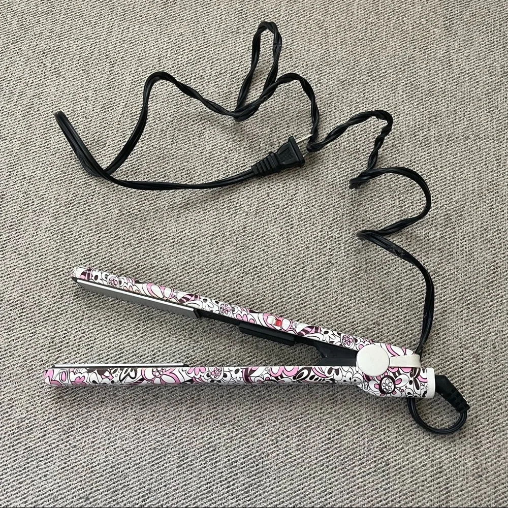 Remington Pink and White Floral Straighter - Picture 1 of 4